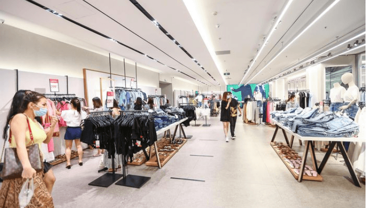 Hà Nội cho phép mở cửa trở lại cửa hàng kinh doanh quần áo