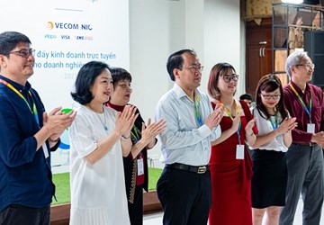 Sapo phối hợp VECOM đào tạo doanh nghiệp xuất khẩu trực tuyến xuyên biên giới