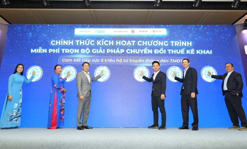 Xoá thuế khoán: Sapo cung cấp giải pháp miễn phí hỗ trợ 5 triệu hộ kinh doanh chuyển đổi thuế kê khai