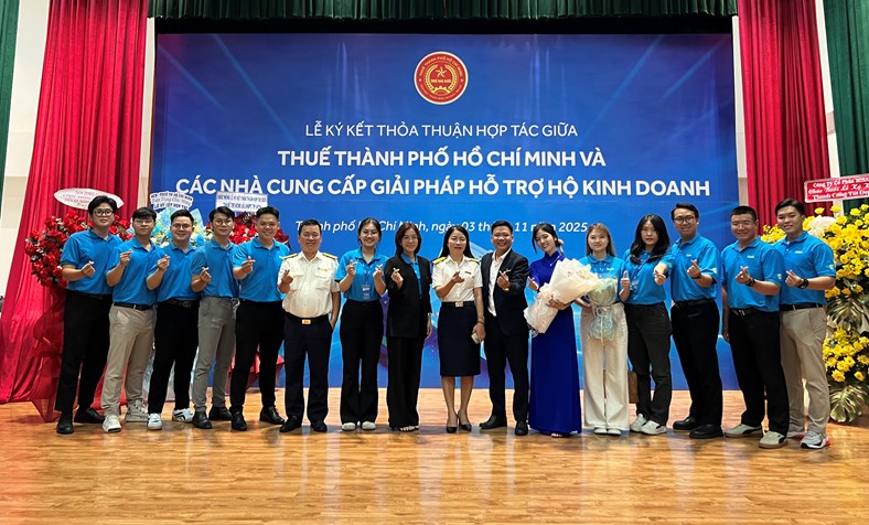 Thuế TP.HCM tiếp tục ký kết hợp tác với 7 nhà cung cấp giải pháp hỗ trợ hộ kinh doanh