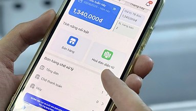 Điện thoại giúp hộ kinh doanh dễ dàng xuất hóa đơn điện tử