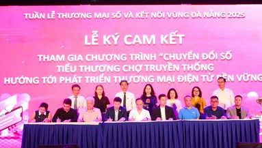 Khai mạc Tuần lễ thương mại số và kết nối vùng 2025
