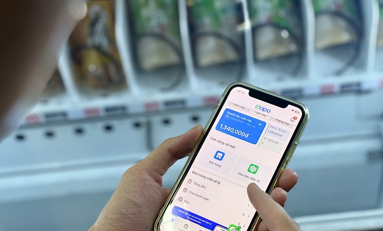 Sapo ra mắt giải pháp Sapo 6870: Biến điện thoại thành máy tính tiền, miễn phí phần mềm giúp hộ kinh doanh xuất hóa đơn điện tử