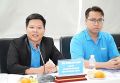 Sapo phối hợp cùng cán bộ thuế cầm tay chỉ việc giúp hộ kinh doanh kê khai thuế đúng luật, tránh bị phạt
