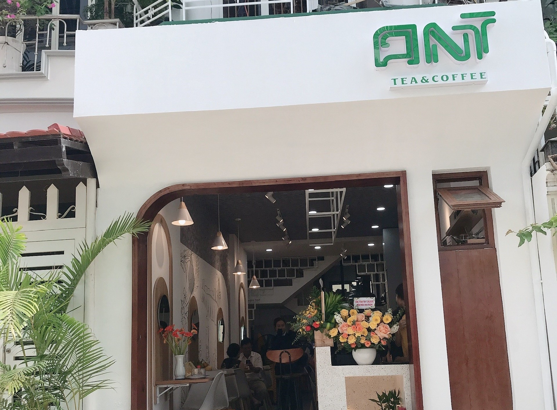 Ant Coffee - Sang trọng và thời thượng