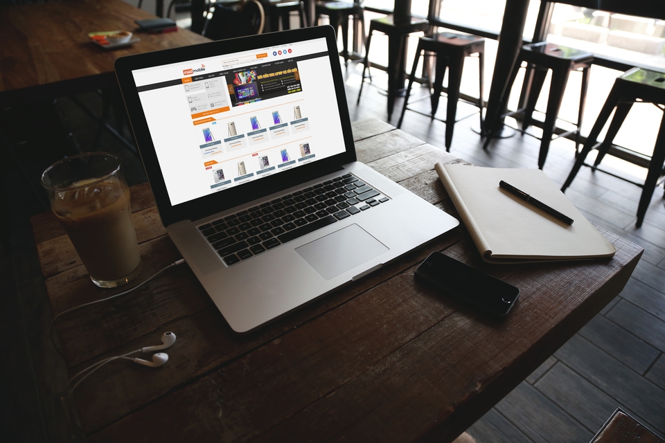 12 mẫu giao diện website công nghệ, kỹ thuật số đẹp nhất 2017