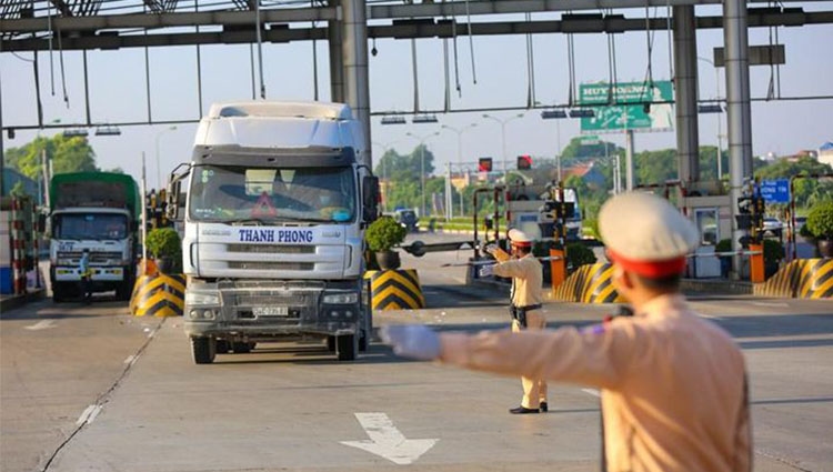 Hàng hóa được phép lưu thông trở lại từ 30/7 - Cơ hội lớn cho mọi ngành hàng