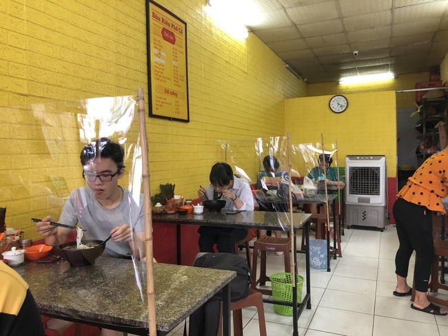 Các biện pháp phòng dịch cho Nhà hàng, Bar, Cafe trong trạng thái bình thường mới