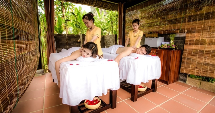 Kinh doanh spa và mở tiệm cắt tóc: thiết kế quán và bài toán quản lý nhân sự hiệu quả