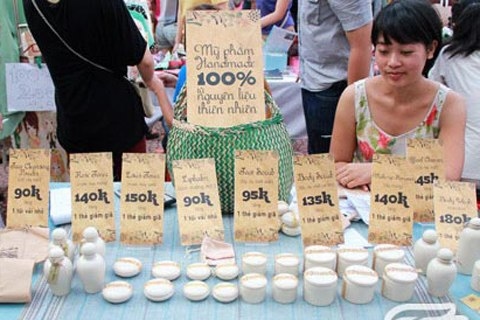 Bí quyết kiếm tiền triệu khi kinh doanh mỹ phẩm handmade, son handmade