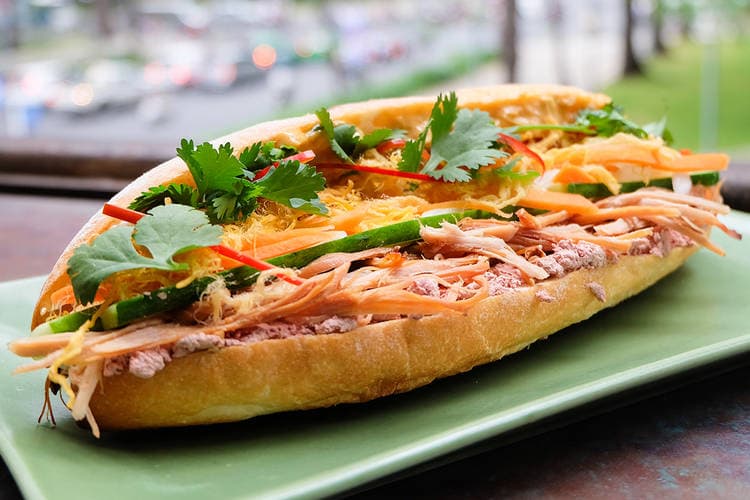Cách làm bánh mì pate ngon để bán, khách ghé ăn nườm nượp