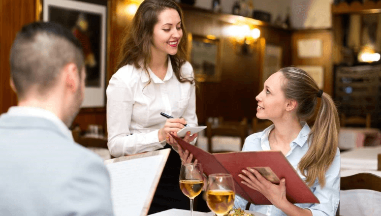 7 cách tăng doanh thu cho nhà hàng có thể áp dụng ngay