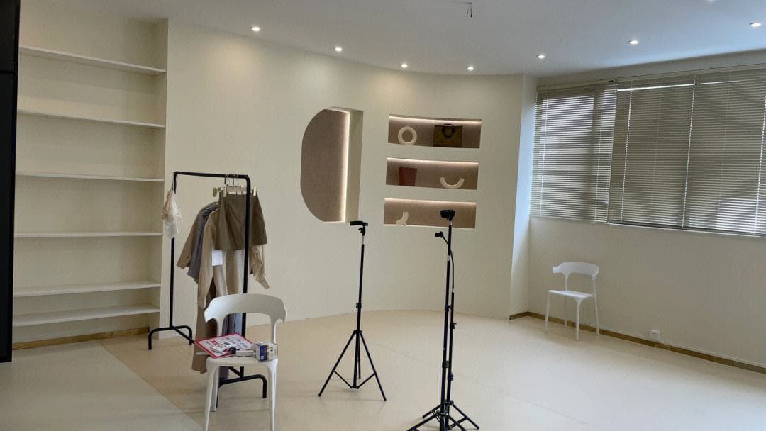 Kinh nghiệm decor góc livestream quần áo X2 doanh thu bán hàng