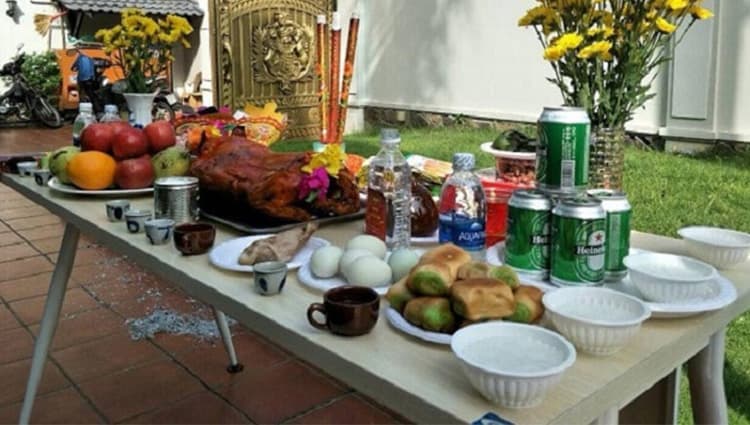 Gạo muối cúng khai trương xong làm gì?