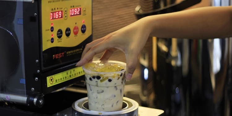 Các loại máy móc, dụng cụ và nguyên liệu cần có khi mở quán kinh doanh trà sữa