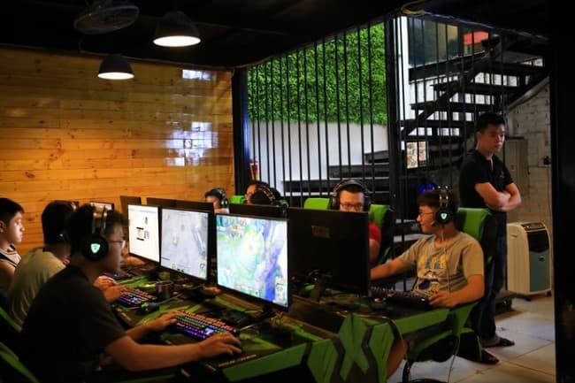 Kinh nghiệm mở quán net đông khách cho người mới bắt đầu