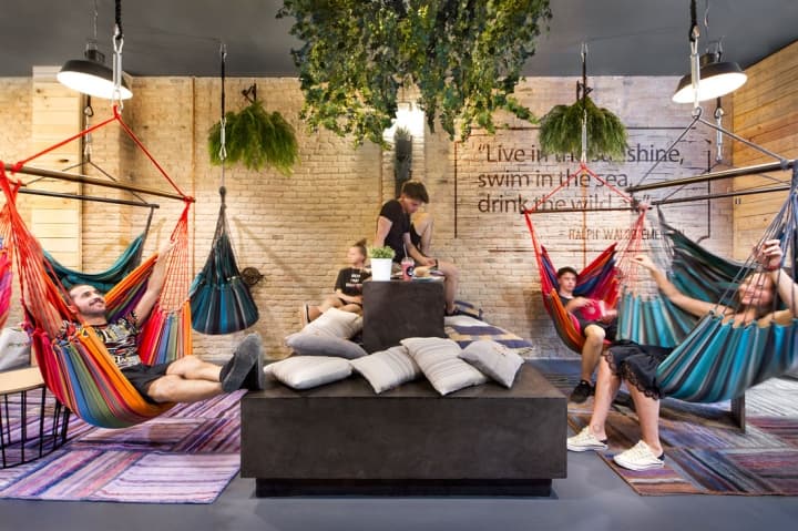 Bí quyết kinh doanh mô hình quán cafe võng thu lời cao