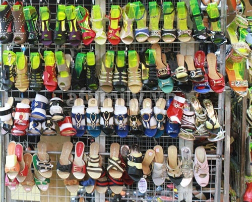 Nguồn hàng giày dép giá rẻ cho cửa hàng giày dép