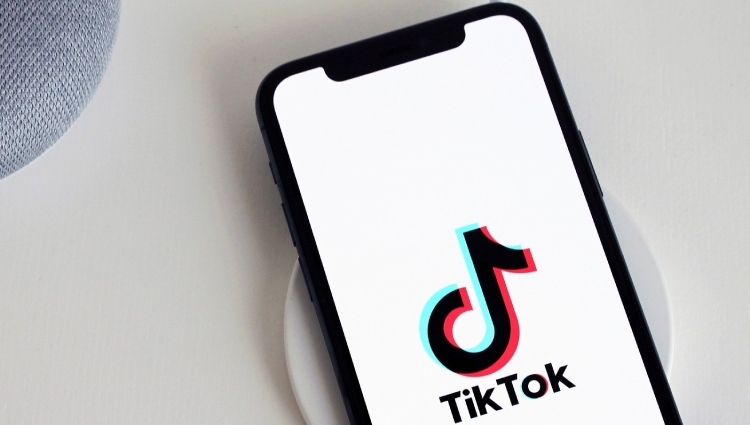Cách ghép video trên Tiktok nhanh chóng và đơn giản 