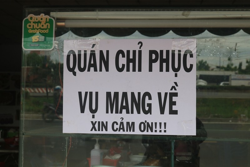 Các khu vực "nguy cơ cao" tại Hà Nội dừng bán hàng ăn uống tại chỗ