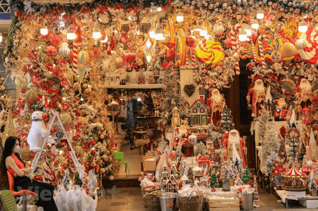 Mua đồ trang trí Giáng sinh ở đâu? Các địa điểm mua đồ trang trí Noel tại Hà Nội