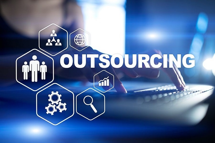 Outsource là gì? Những lợi ích khi lựa chọn Outsource