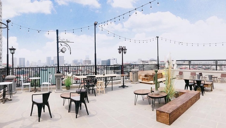 Mở cafe sân thượng (Rooftop) biến sân thượng thành nơi thư giãn tuyệt vời